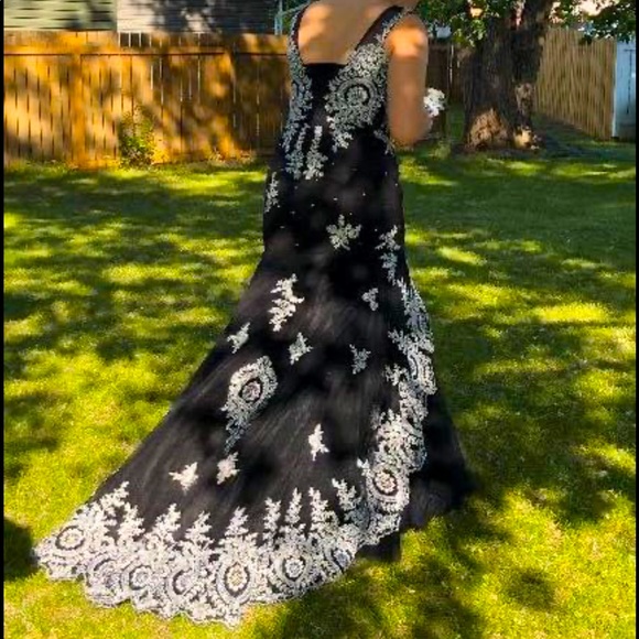 Grad Dress - Picture 2 of 3